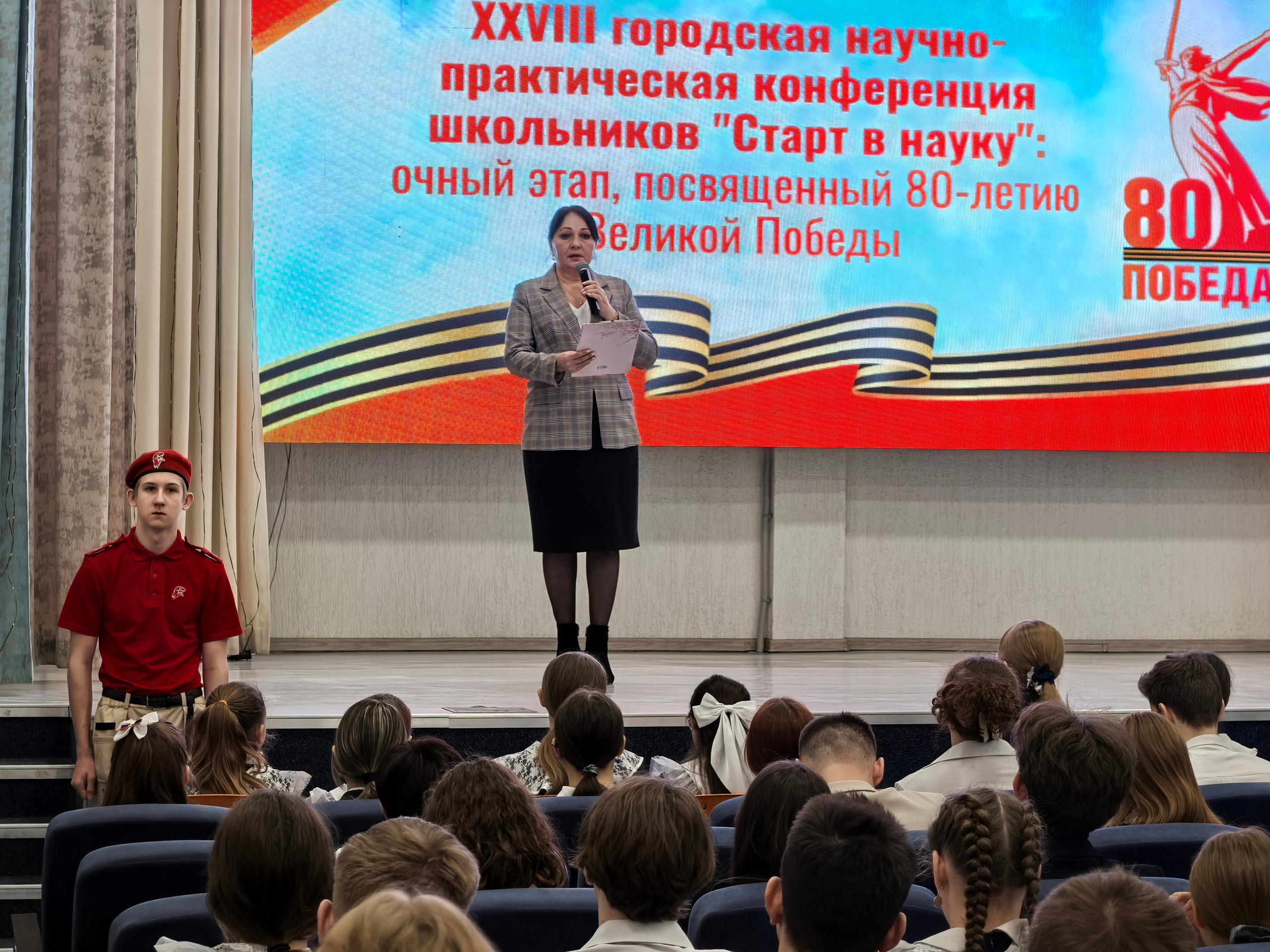 QrcdENEIYC0.jpg